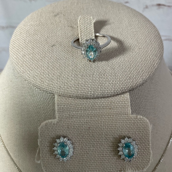 Real Blue Topaz Pendant, Ring, Earrings on 925 Sterling Silver - Picture 4 of 11